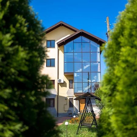 Casa Topazz Târgu Jiu Buitenkant foto