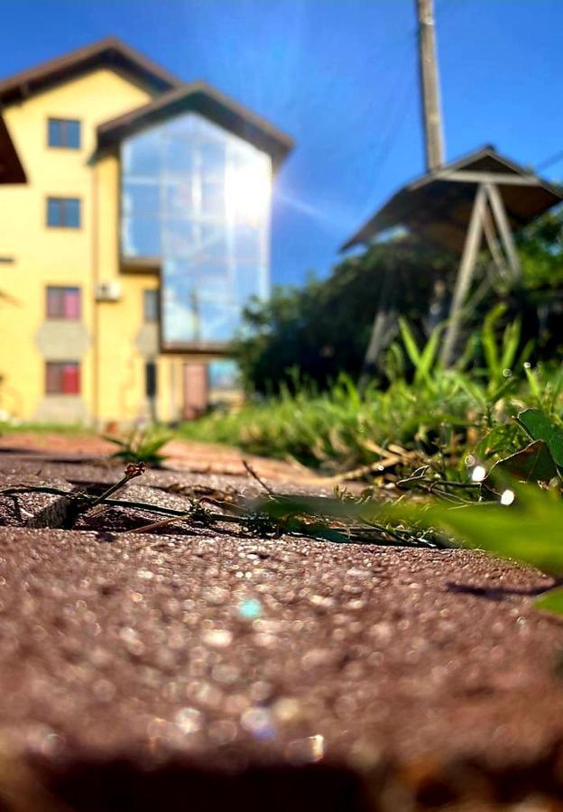 Casa Topazz Târgu Jiu Buitenkant foto