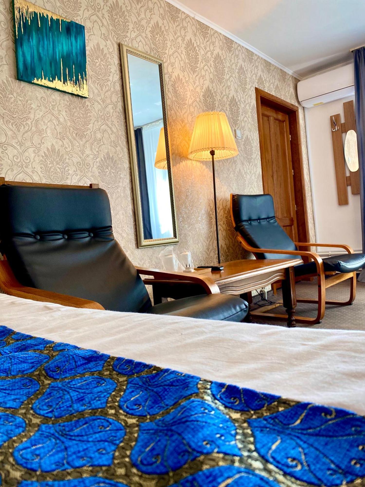 Casa Topazz Târgu Jiu Buitenkant foto
