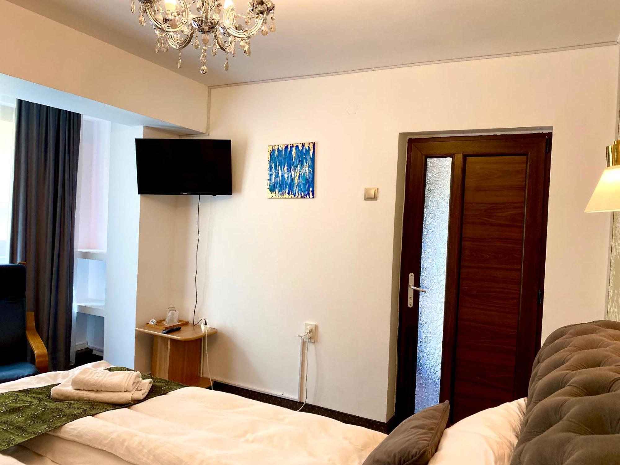 Casa Topazz Târgu Jiu Buitenkant foto
